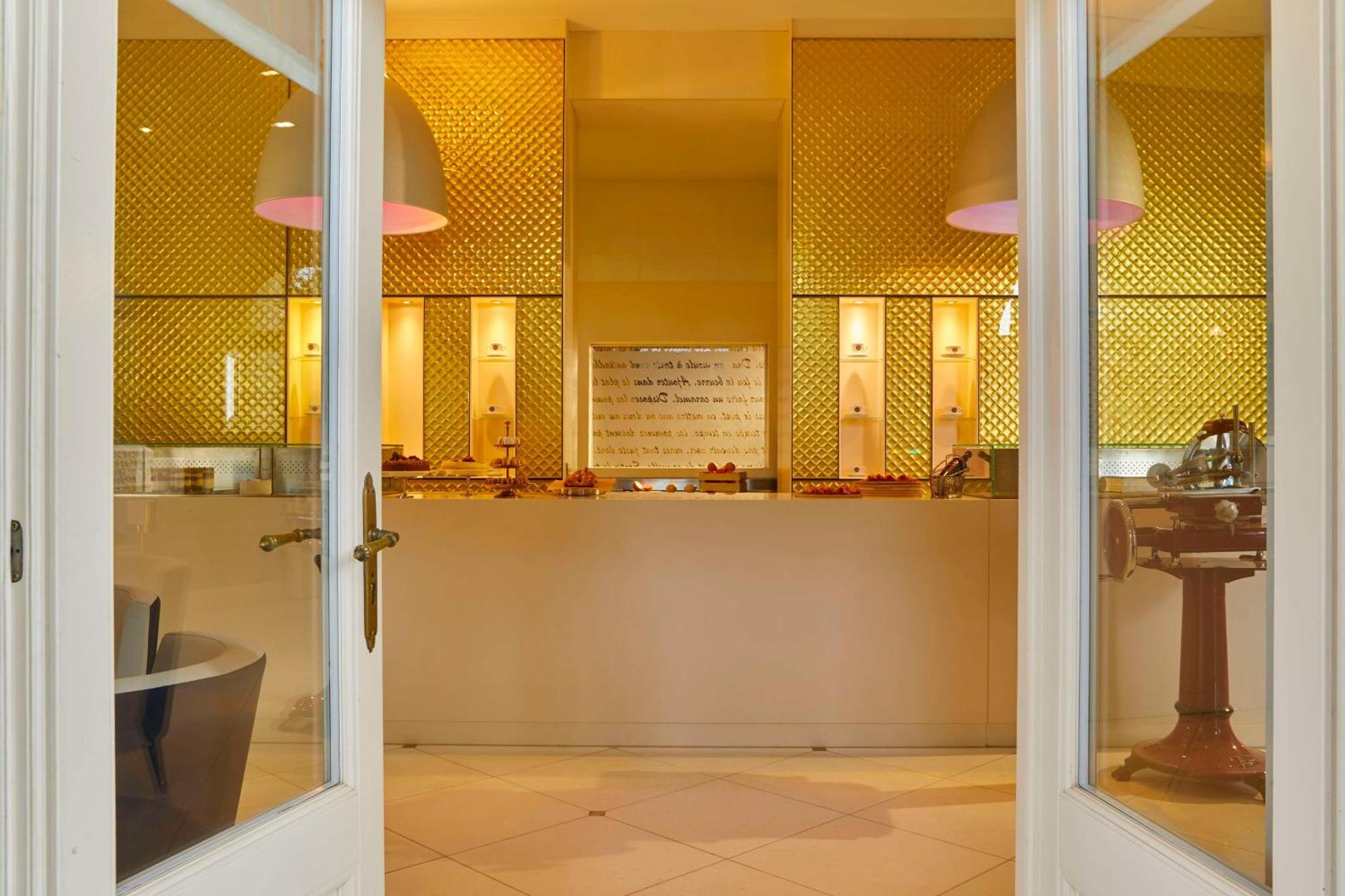 โรงแรมเคมปินสกิพาเลซปอร์ตอรอซ ปอร์โตรอซ ภายนอก รูปภาพ The kitchen